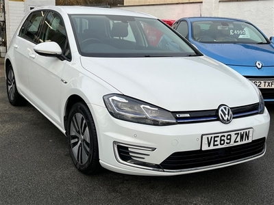 Used Volkswagen Golf 99kW e-Golf 35kWh AUTO in Wirral