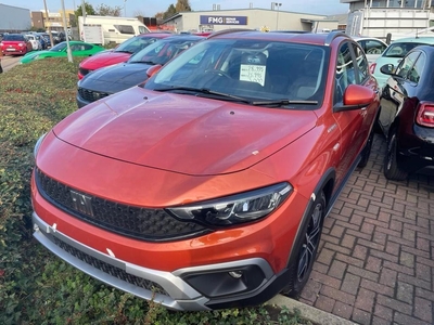 Fiat Tipo 1.5 FireFly Turbo MHEV Cross DCT Euro 6 (s/s) 5dr