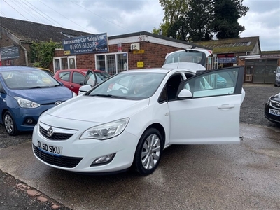 Used Vauxhall Astra 1.4 EXCLUSIV 5d 98 BHP in Worcester