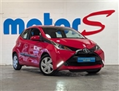 Used 2015 Toyota Aygo 1.0 VVT-i X-Play 5dr in South East