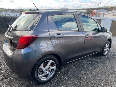 Used 2015 Toyota Yaris HATCHBACK in Newtownards
