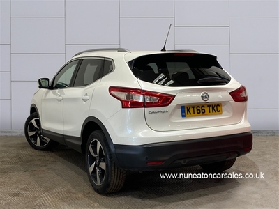 Used 2017 Nissan Qashqai 1.2 DiG-T N-Connecta 5dr Xtronic in West Midlands
