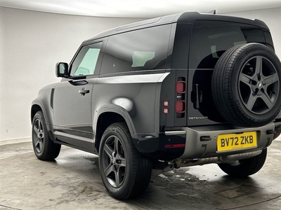Used 2022 Land Rover Defender 3.0 D250 X-Dynamic SE 90 3dr Auto in Dundee City