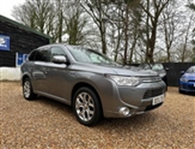 Used 2014 Mitsubishi Outlander 2.0h 12kWh GX4h CVT 4WD Euro 5 (s/s) 5dr in Hook