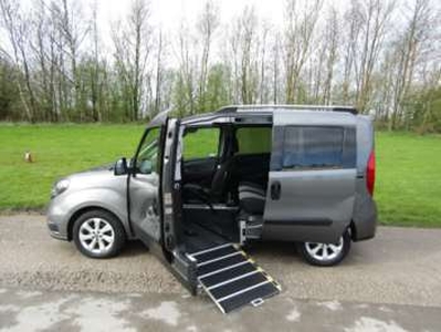 Fiat, Doblo 2016 (66) Passenger Up Front Wheelchair accessible Disabled Access Ramp Car 5-Door