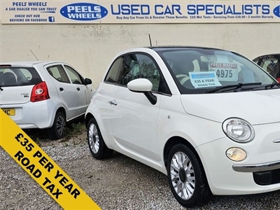 Used Fiat 500 1.2 8v LOUNGE 3d 69 BHP * WHITE * FIRST / FAMILY CAR in Morecambe