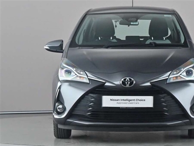 Used 2019 Toyota Yaris 1.5 VVT-i Icon Tech 5dr CVT in Letchworth