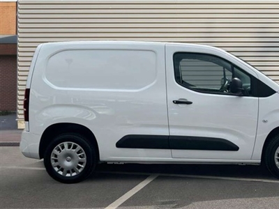Used 2019 Vauxhall Combo 2300 1.5 Turbo D 100ps H1 Sportive Van in Reading