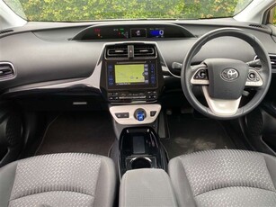 Used 2017 Toyota Prius 1.8 VVTi Business Edition 5dr CVT in Bordon