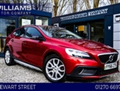 Used 2017 Volvo V40 1.5 T3 CROSS COUNTRY PRO 5d 150 BHP in Crewe