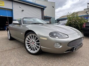 Jaguar XKR XKR CONVERTIBLE 2-Door