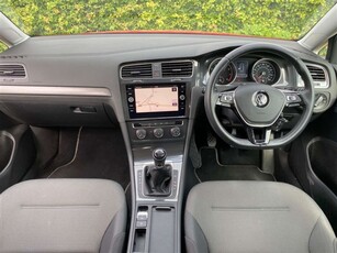 Used 2017 Volkswagen Golf 1.4 TSI SE [Nav] 5dr in Bordon