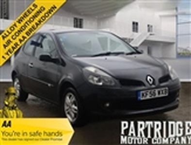 Used 2006 Renault Clio 1.4 DYNAMIQUE 16V 3d 98 BHP in Horsham