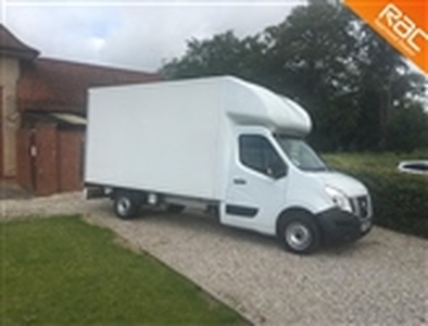 Used 2019 Nissan NV400 DCI SE SHR CC LUTON WITH TAIL LIFT AND ROLLER SHUTTER BACK.FSH in Stafford