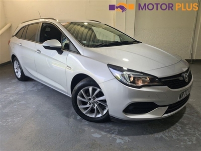 Used Vauxhall Astra 1.2 SE 5d 109 BHP in Gwent