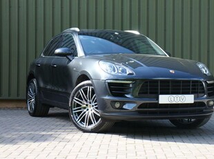 2016 PORSCHE macan