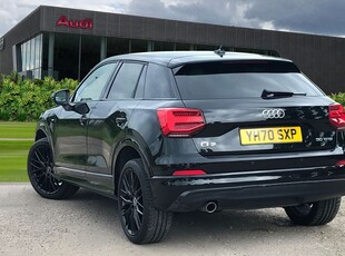 Audi Q2 Black Edition 30 TFSI 116 PS 6-speed