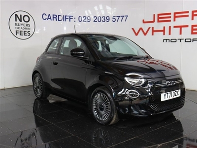 Used Fiat 500 0.0 87KW ICON 42KWH 3dr auto (SAT NAV, CRUISE) in Cardiff