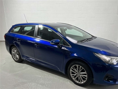 Used Toyota Avensis 1.6 D-4D Business Touring Sports Euro 6 5dr in Chesham