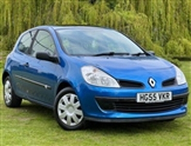 Used 2005 Renault Clio 1.6 EXPRESSION 16V 3d 111 BHP in Gloucester