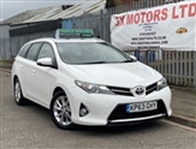 Used 2013 Toyota Auris 1.33 Dual VVT-i Icon Touring Sports Euro 5 (s/s) 5dr in Dunstable