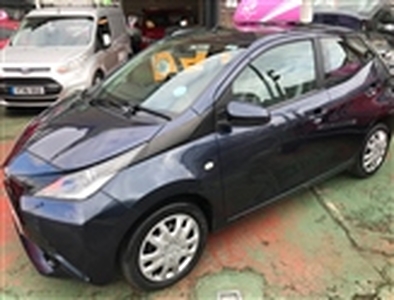 Used 2014 Toyota Aygo VVT-I X-PLAY 5-Door in Bexhill-On-Sea