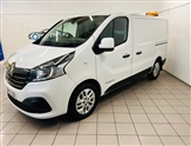 Used 2015 Renault Trafic 1.6 dCi ENERGY 27 Sport SWB Standard Roof Euro 5 (s/s) 5dr in Birmingham
