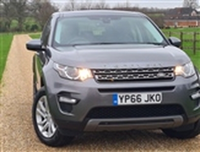 Used 2016 Land Rover Discovery Sport TD4 SE TECH in Faringdon