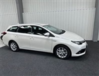 Used 2016 Toyota Auris 1.8 Hybrid Business Edition TSS 5dr CVT in Greater London
