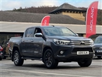 Used 2019 Toyota Hilux 2.4 D-4D Invincible 4WD Euro 6 (s/s) 4dr (TSS) in Halifax