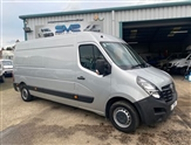 Used 2020 Vauxhall Movano 2.3 L3 H2 LWB MED ROOF EURO 6 IN SILVER TINY 20K MILES in Irlam