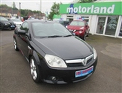 Used 2006 Vauxhall Tigra 1.4 EXCLUSIV 16V 2d 90 BHP in Staffordshire