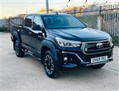 Used 2019 Toyota Hilux 2.4 D-4D Invincible X 4WD Euro 6 (s/s) 4dr (TSS) in Bedford