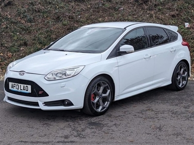 Used Ford Focus 2.0 ST-3 5d 247 BHP in Norfolk