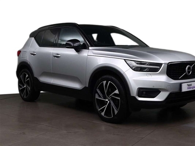 Used Volvo XC40 2.0 T4 R DESIGN Pro 5dr AWD Geartronic in Blackburn