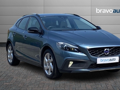 Volvo V40 D2 Cross Country Lux 5dr Powershift