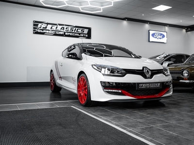 2015 Renault Megane 275 Trophy-R Pearlescent White Only 322-Miles