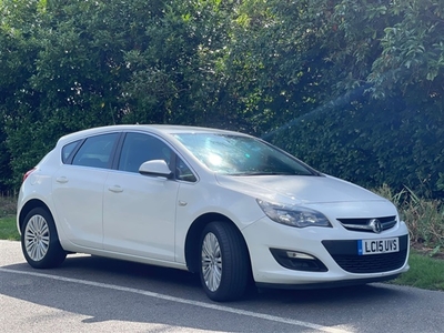 Used 2015 Vauxhall Astra 1.4i Excite Hatchback 1.4 in