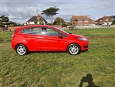 Used 2016 Ford Fiesta ZETEC 5-Door Petrol in Hayling Island