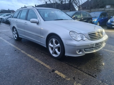 Mercedes-Benz C-Class C180K Avantgarde SE 5dr Auto