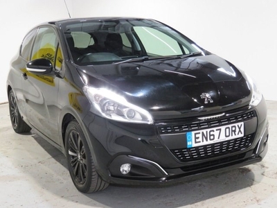 Peugeot 208 1.2 PURETECH BLACK EDITION 3d 82 BHP. APPLE CAR PLAY/ANDROID AUTO-BLUETOOTH-CRUISE-DAB Hatchback