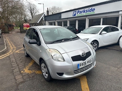 Toyota Yaris Hatchback (2006/06)