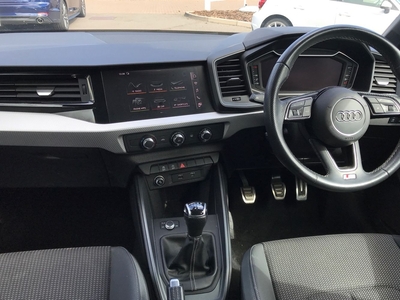 Audi A1 S line 25 TFSI 95 PS 5-speed