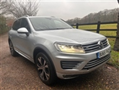 Used 2015 Volkswagen Touareg 3.0 TDI V6 BlueMotion Tech R-Line Tiptronic 4WD Euro 6 (s/s) 5dr in High Wycombe