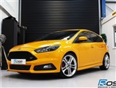 Used 2016 Ford Focus 2.0T EcoBoost ST-3 Euro 6 (s/s) 5dr in Quainton