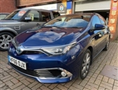 Used 2016 Toyota Auris 1.8 VVT-h Excel CVT Euro 6 (s/s) 5dr in Rowland's Castle