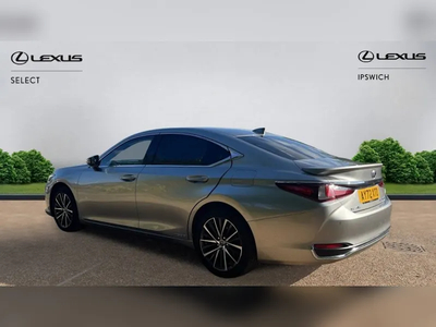 Lexus ES 300h 2.5 4dr CVT