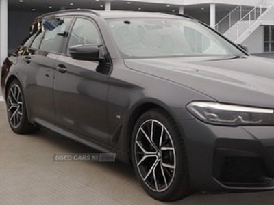 BMW 5-Series Touring (2022/71)