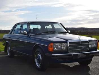 Mercedes-Benz, 230 260D 1982 (Y) 2.3 E 4dr