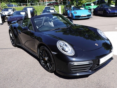 Porsche 911 S 2dr PDK